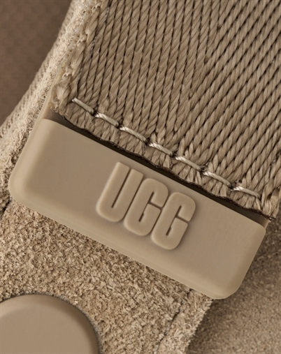 UGG - Goldenstar Clog - Sand
